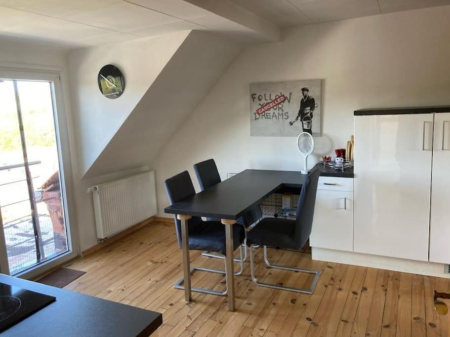 Sonnige Etagen-Wohnung, Alleinige Nutzung, Wasserbett Neunkirchen  Bagian luar foto